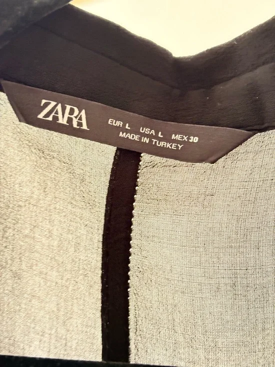 Zara Black and Cream Textured Collar Blouse - Picture 3 of 4